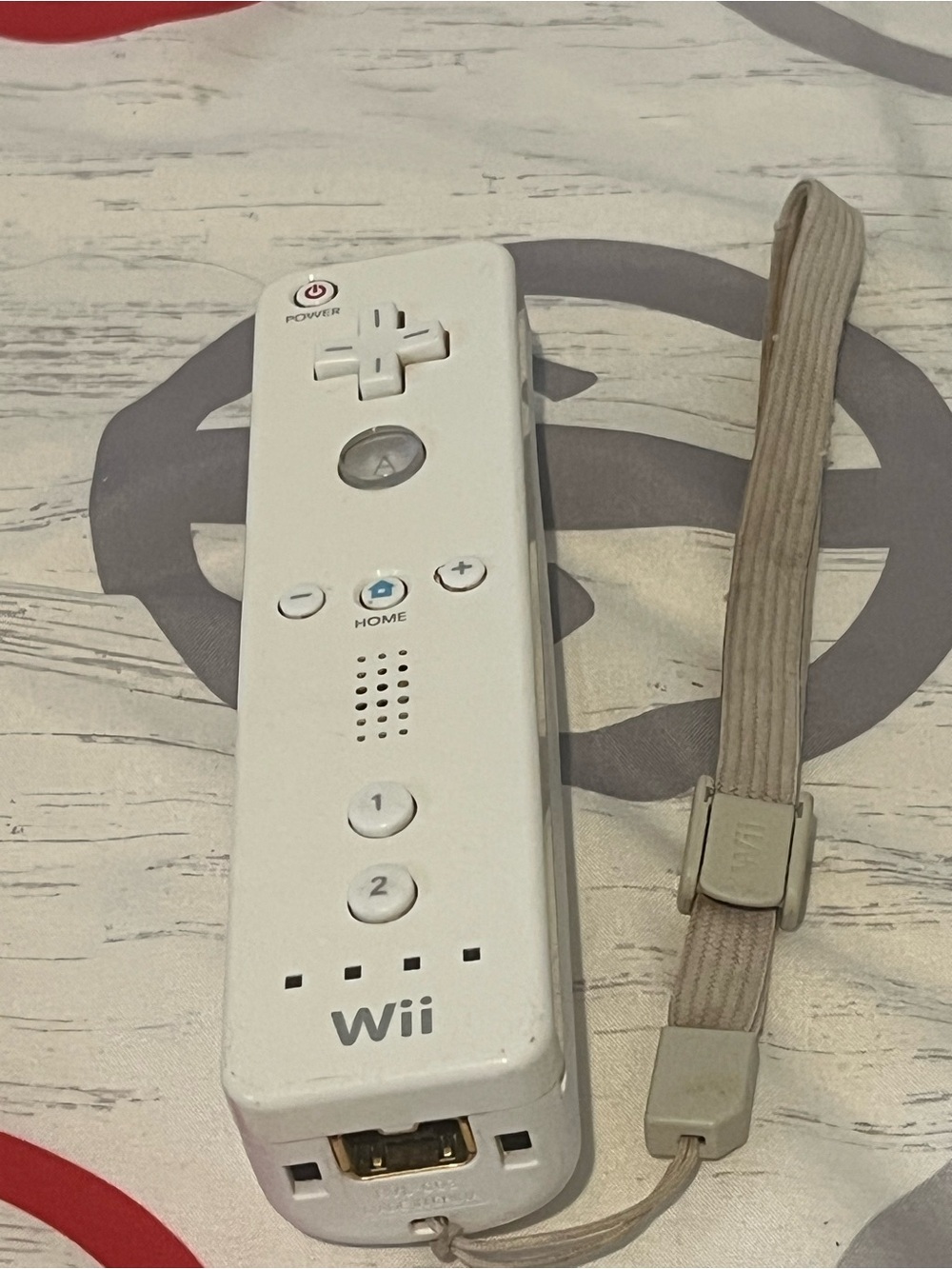 Nintendo Wii Remote Motion Controller Wireless White w/ Wrist Strap RVL-003